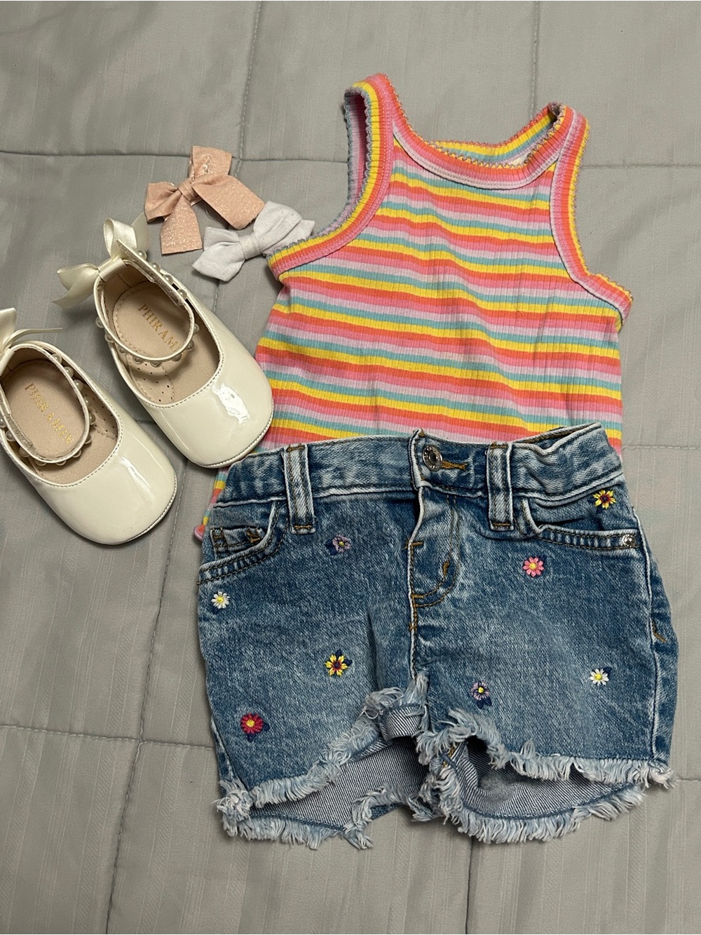 H&M Pastel Rainbow Ribbed Tank Top & Embroidered Denim Shorts